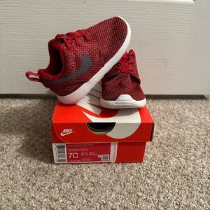 Nike Roshe Toddler Sneakers